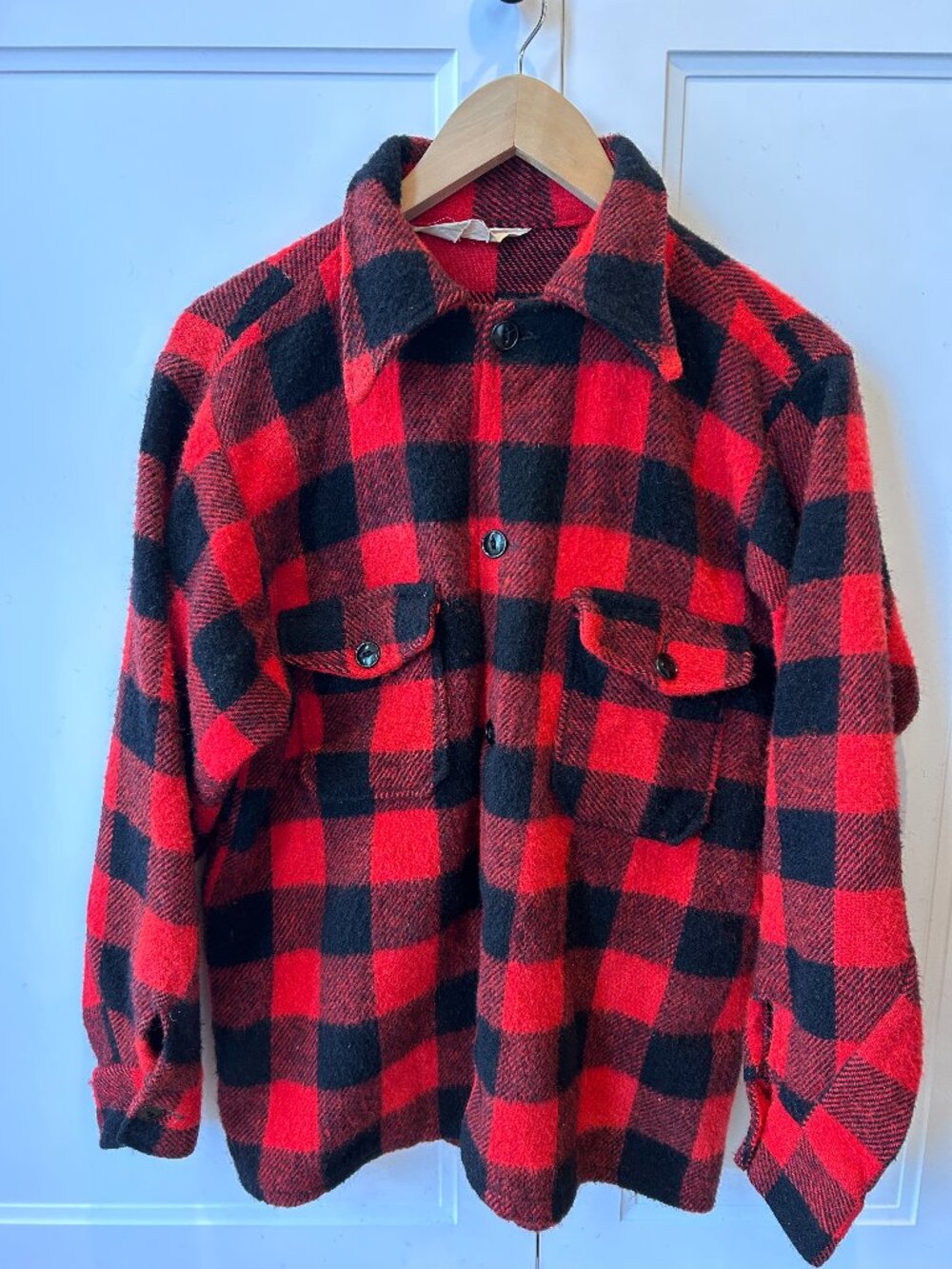 Vintage Buffalo Shirt Jacket True Wool Plaid Canada, Cabin, Medium, Red black